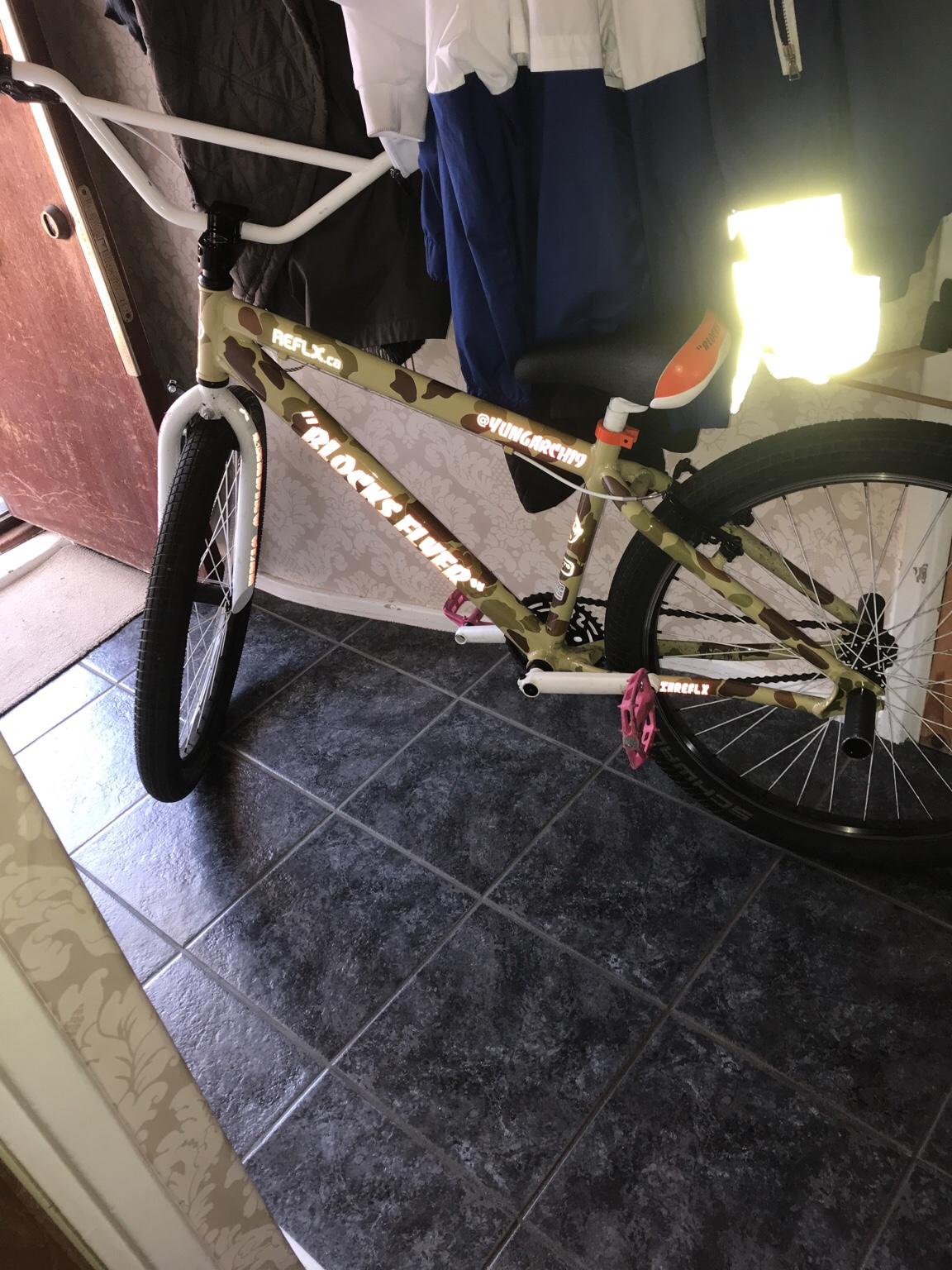 Blocks flyer for sale in SE16 London for £450.00 for sale Shpock