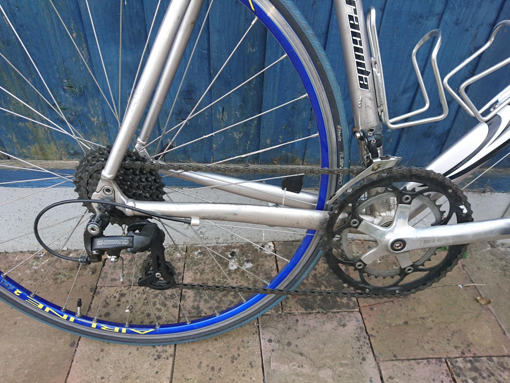 LARGE BARRACUDA AZZURRI ROAD BIKE. ALUMINIUM in WV14 Sandwell für 100
