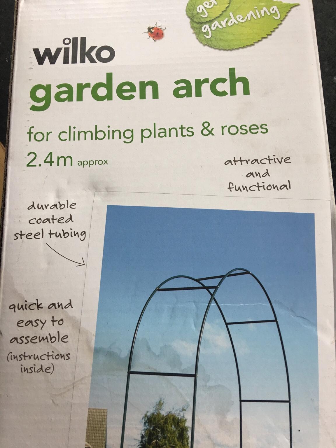 Wilko garden arch for climbing plants/roses in B14 Birmingham for £3.00