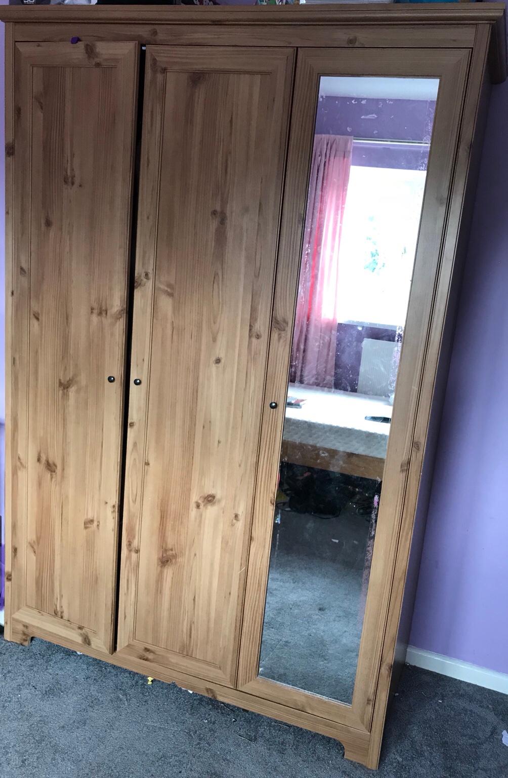 3 door wardrobe in WS15 Walsall für £ 30,00 zum Verkauf Shpock AT