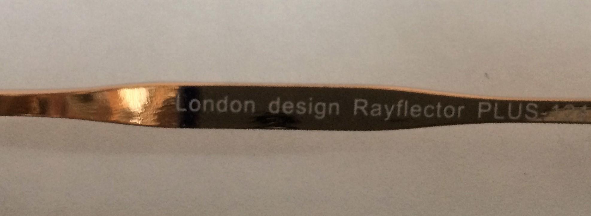 london design rayflector sunglasses in St Helens für £ 2,00 zum Verkauf