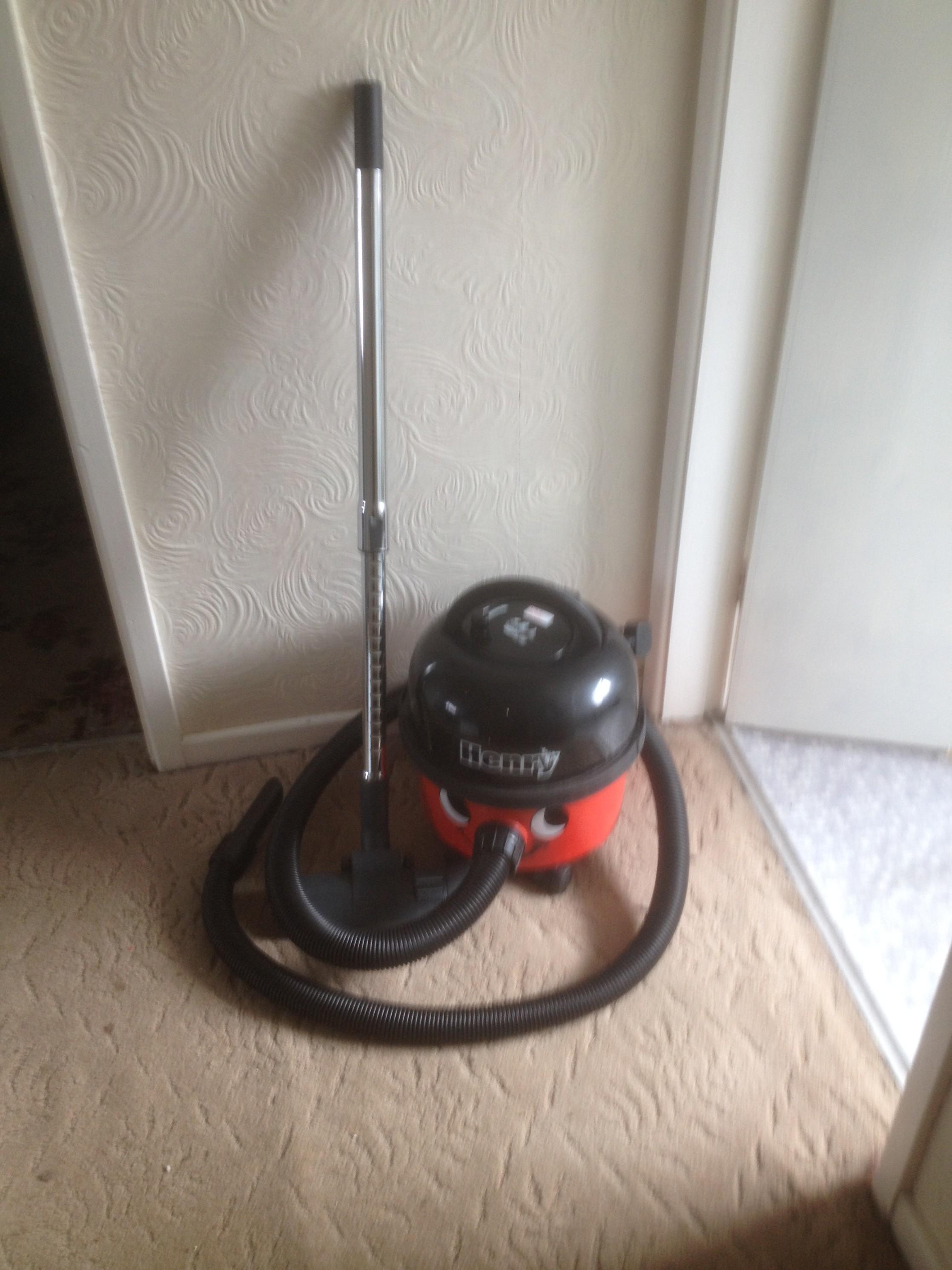 HENRY HOOVER VACUUM CLEANER in South Staffordshire für 49,00 £ zum