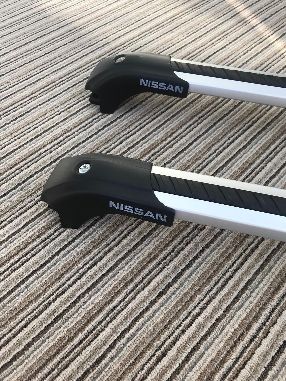 Nissan Qashqai Genuine Roof Bars in B74 Walsall for £95.00 for sale