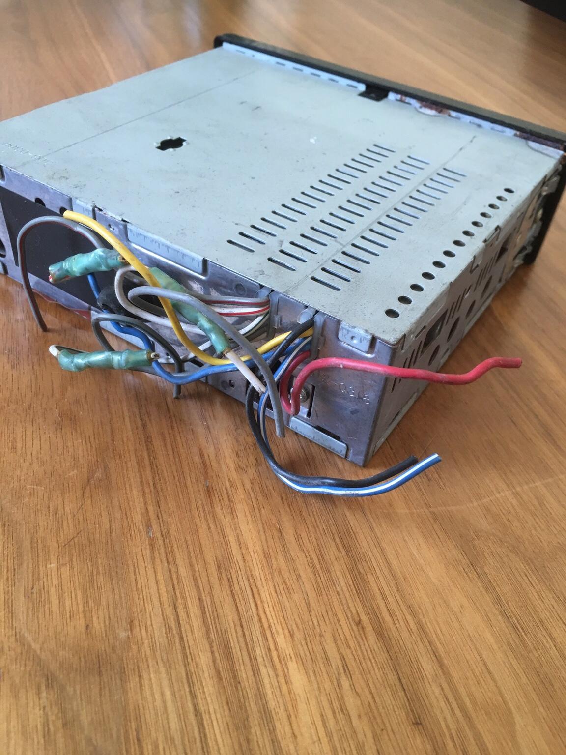 Clarion Radio/Cassette Stereo 205/309 GTI in S13 Rotherham für 12.345