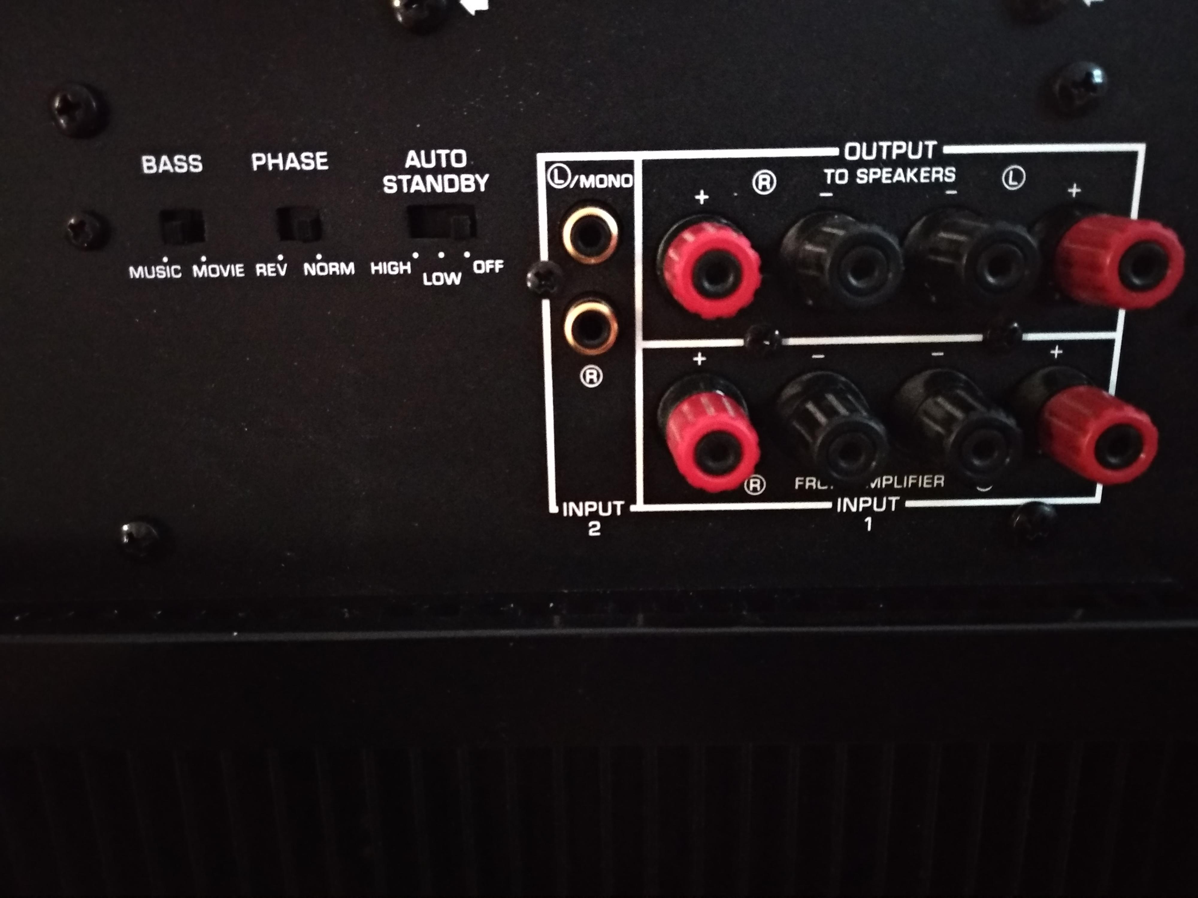 Yamaha YSTSW 320 aktiver Subwoofer in 73614 Schorndorf für 105,00