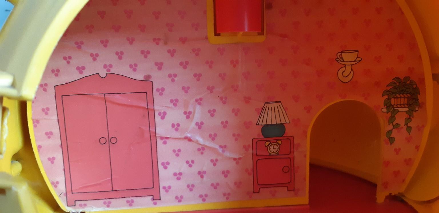 Vintage 80s Bluebird Big Yellow Teapot Toy in WA11 Helens for £5.00 for