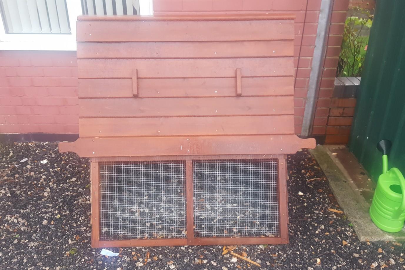 Chicken/chick coop/ rabbit hutch in WN2 Wigan for £40.00 for sale Shpock
