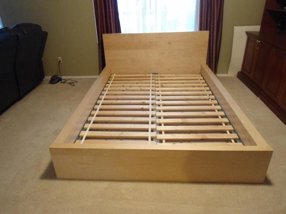 Ikea malm old effect European king size bed in Aylesbury für £ 70,00