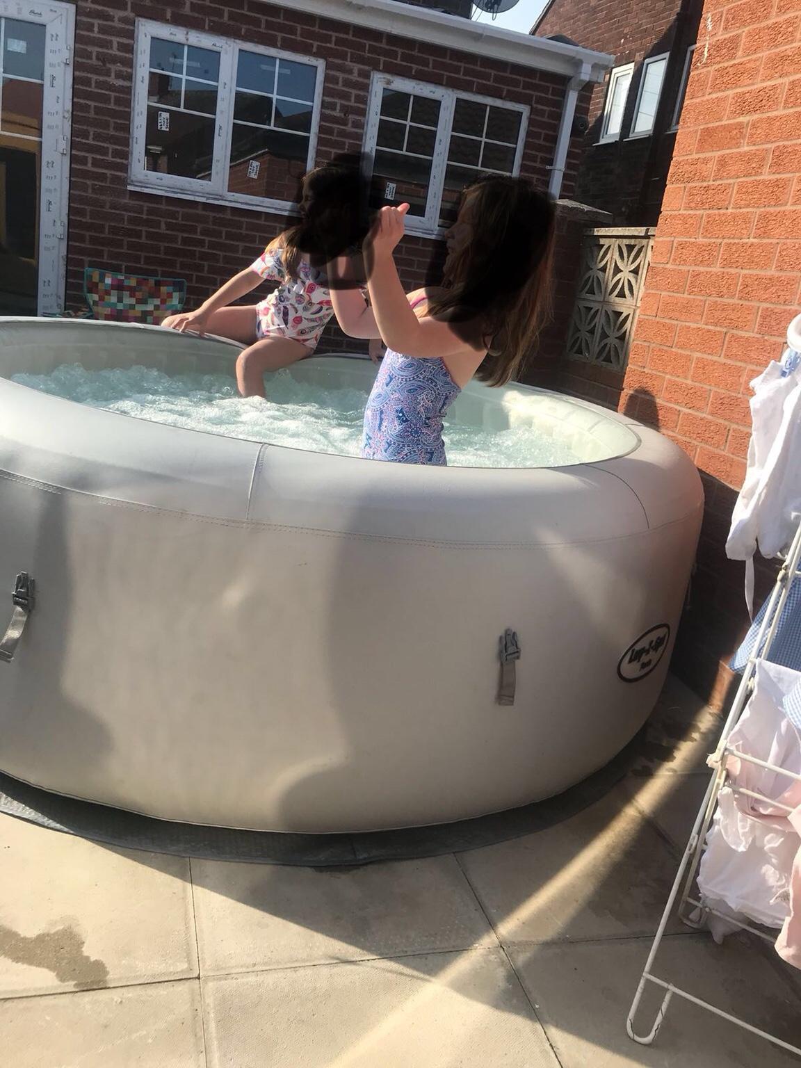 Lazyspa. Paris with integrated led lighting in Doncaster for £285.00