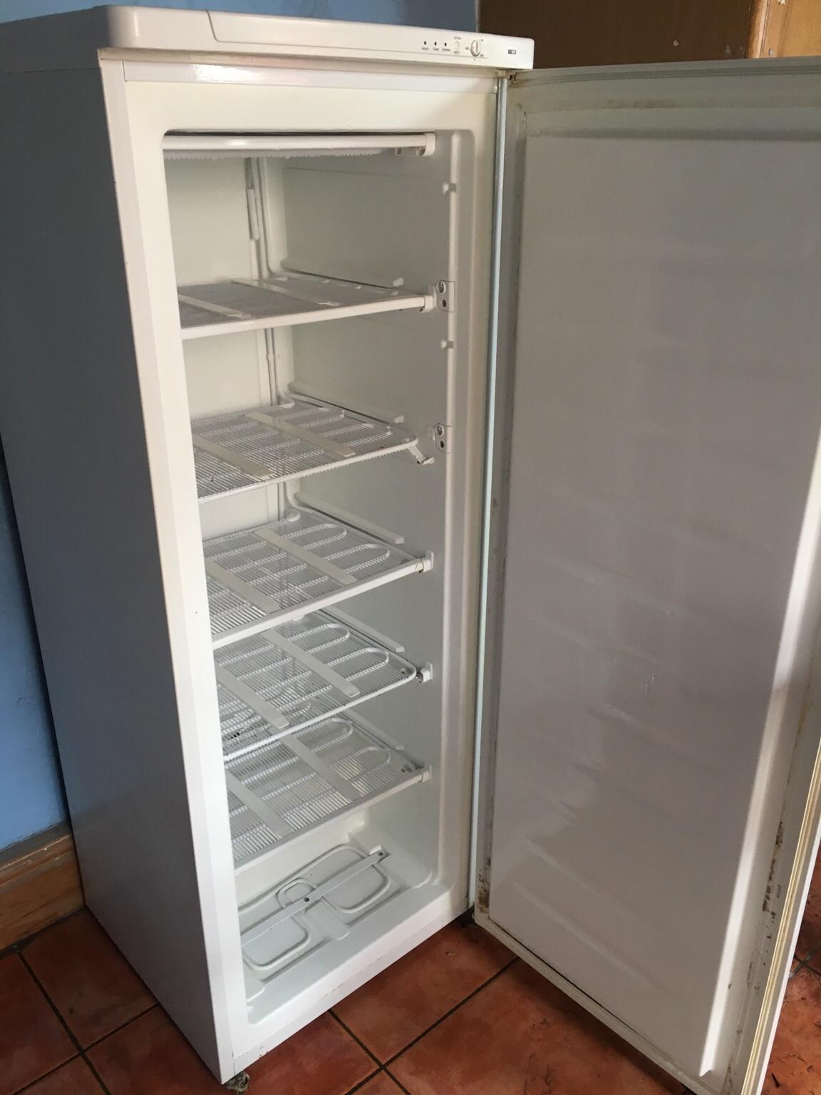 Tall free standing freezer in PR2 Preston für 50,00 £ zum Verkauf