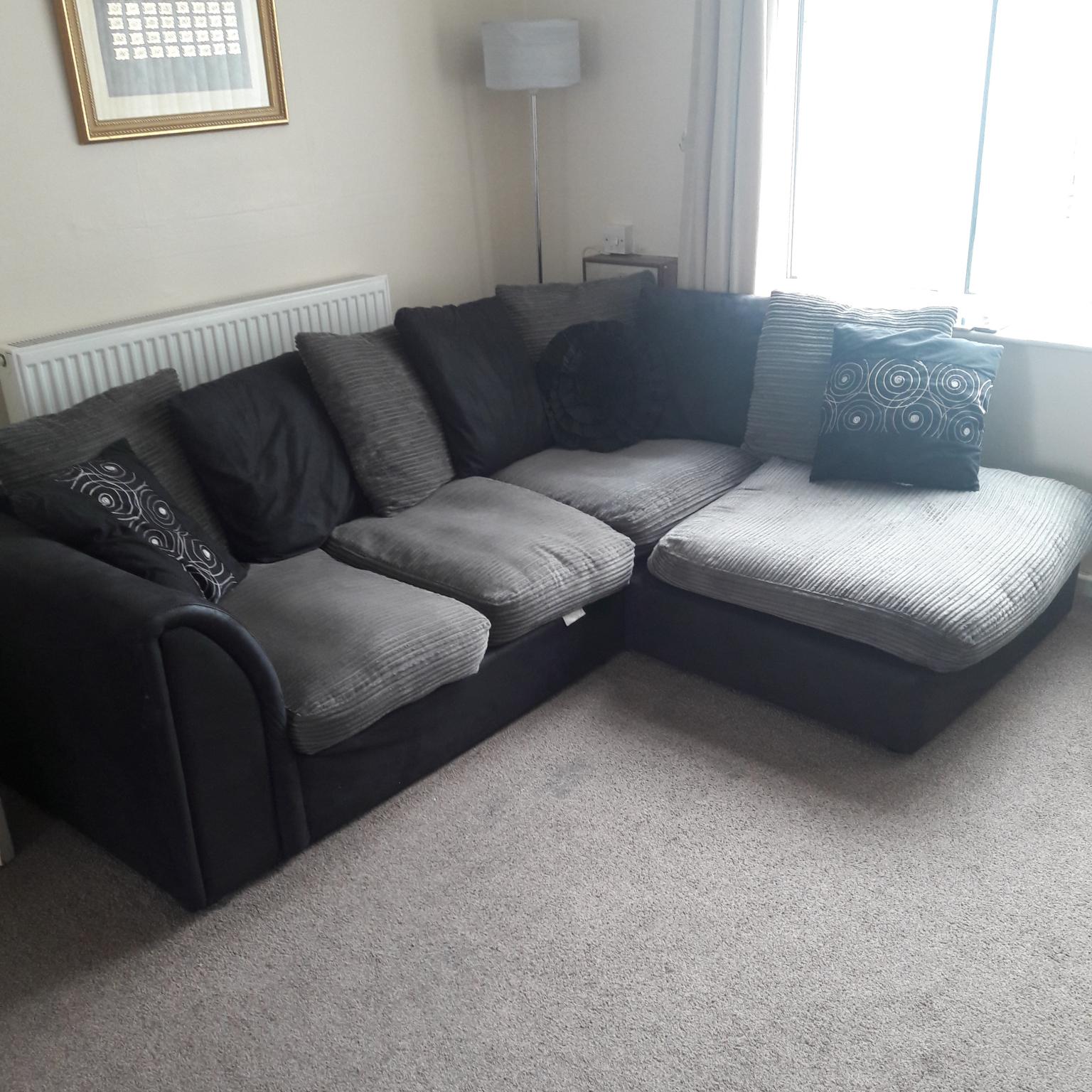 Corner Sofa second hand. in M41 Trafford for £190.00 for sale Shpock