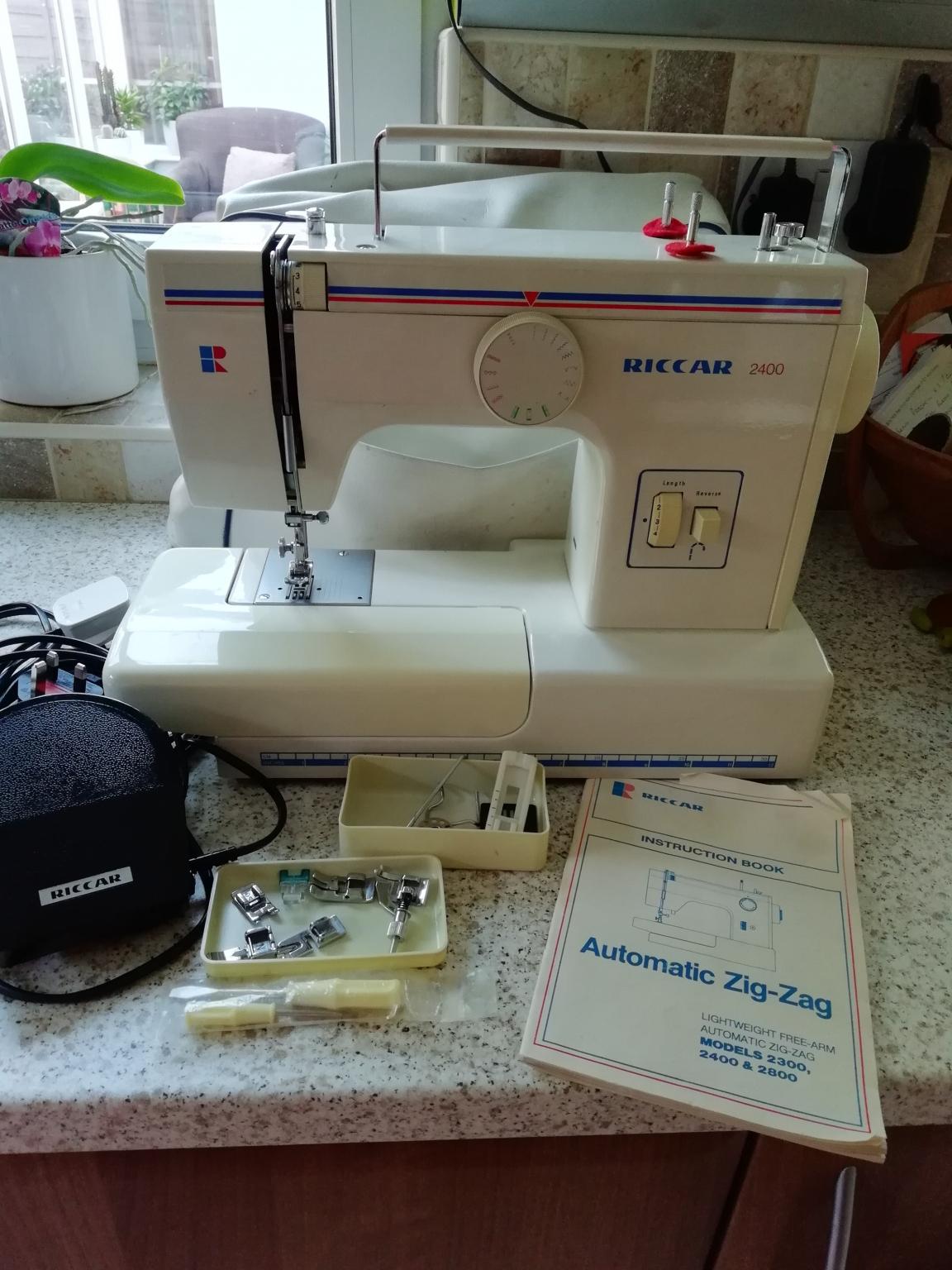 Riccar 2400 Electric Sewing Machine in B77 Tamworth für £ 30,00 zum