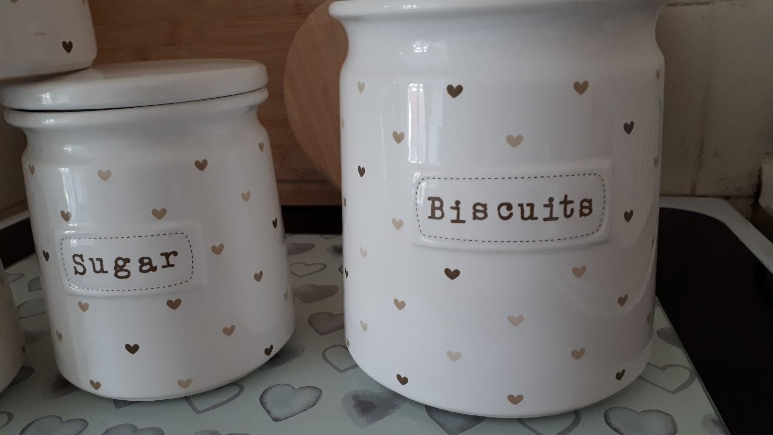 Dunelm storage Jars and worktop saver in South Staffordshire für 12,00