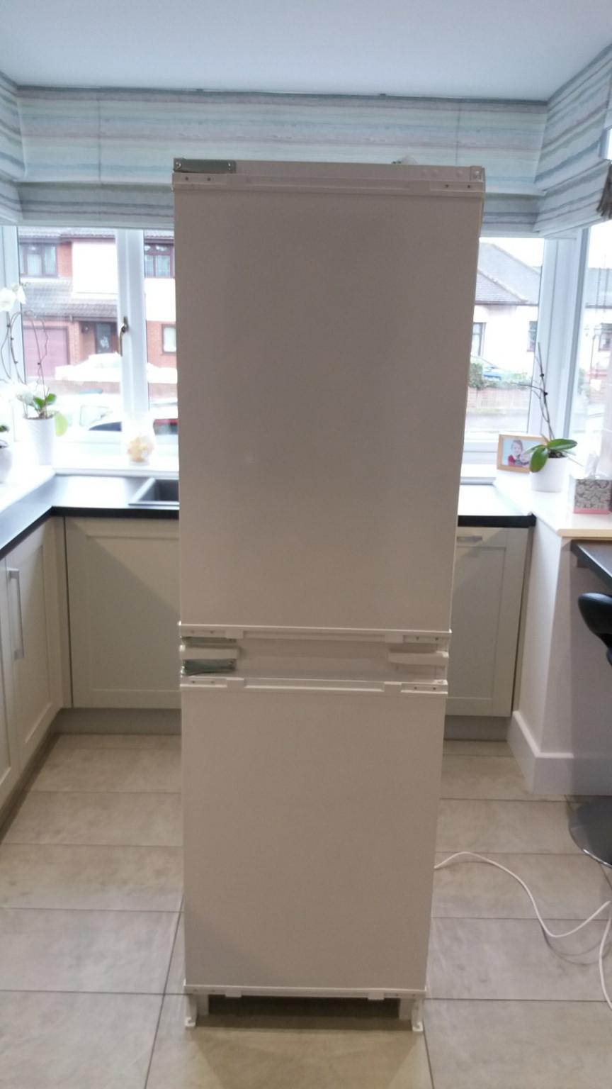 Lamona Integrated Fridge/Freezer (HJA6853) in SS6 Rochford für £ 80,00