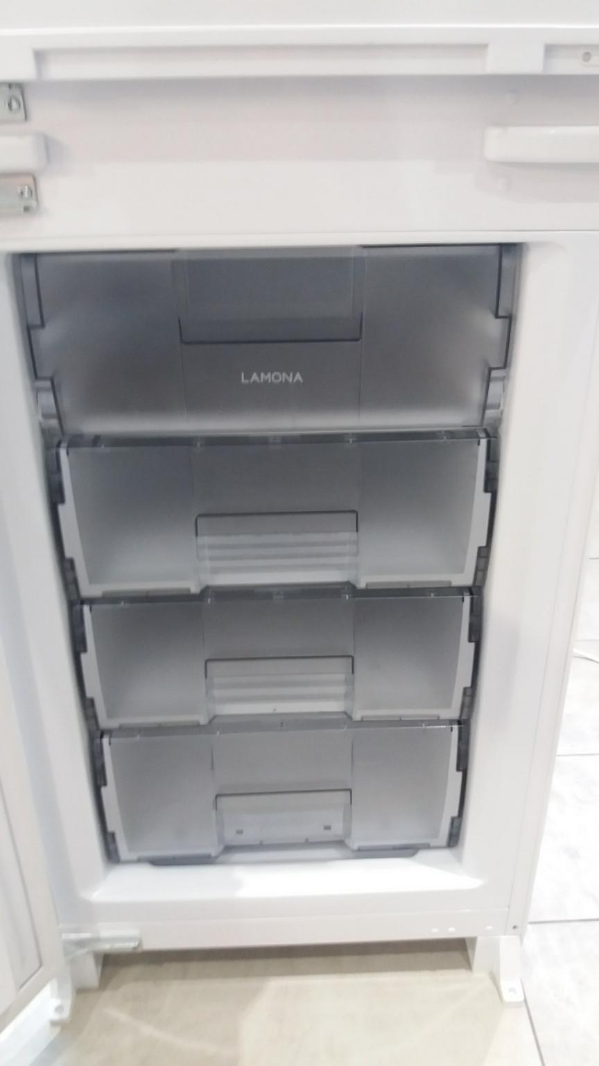 Lamona Integrated Fridge/Freezer (HJA6853) in SS6 Rochford für £ 80,00