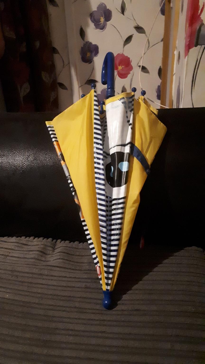 Kids Wall.e umbrella in WS10 Sandwell für £ 1,00 zum Verkauf Shpock AT