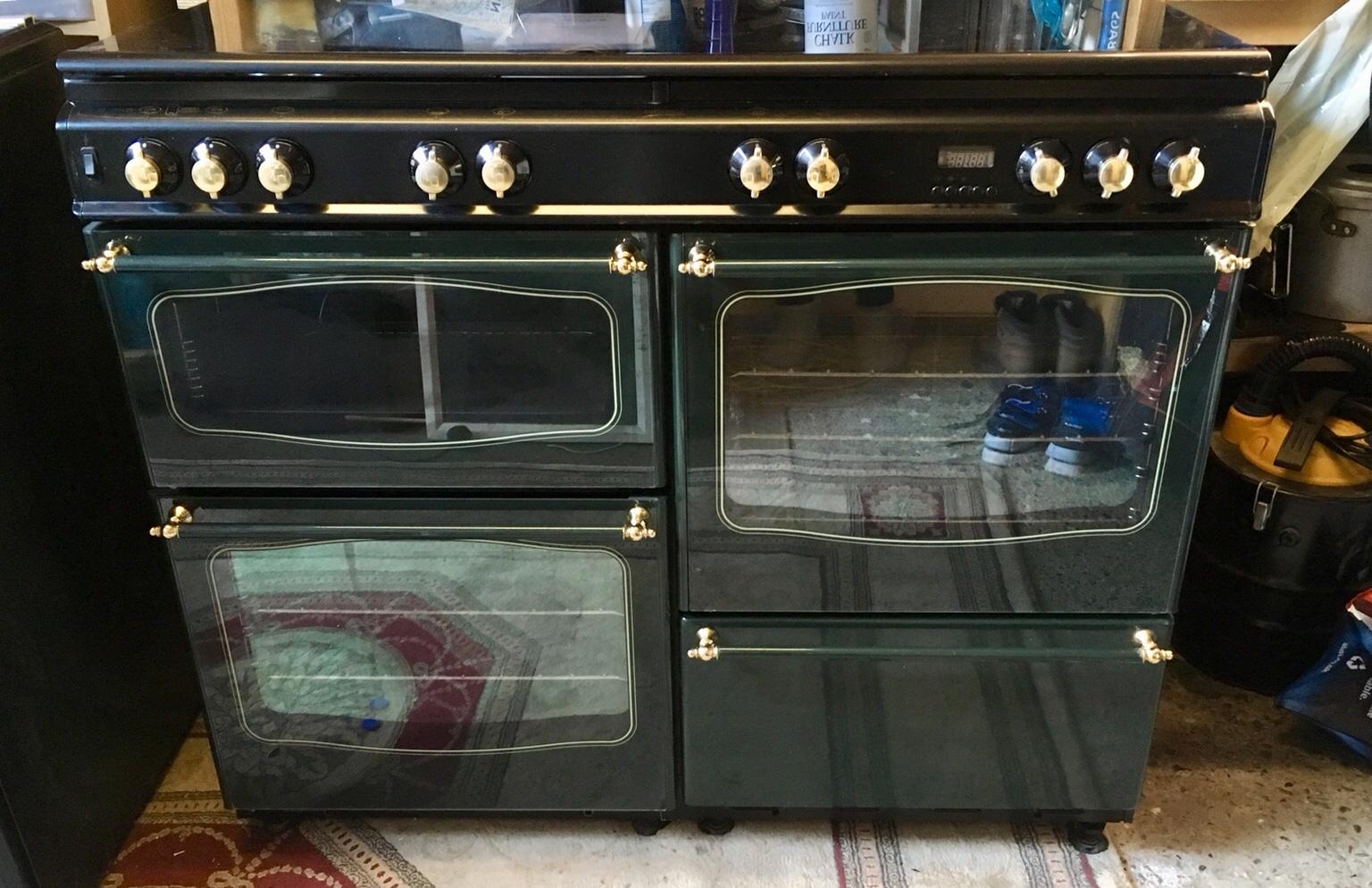 Diplomat dual fuel range cooker in London Borough of Bexley for £400.00