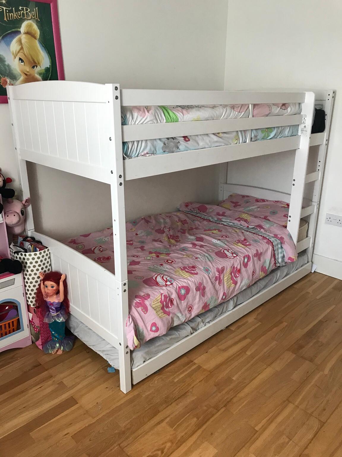 Triple sleeper bunk bed with mattress in CR8 London für 140,00 £ zum