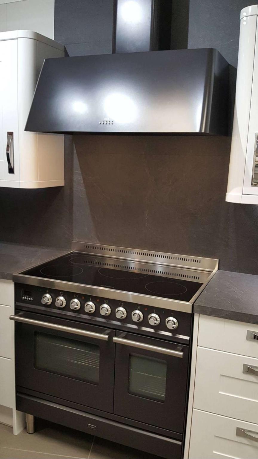 ILVE Roma 90 range cooker and hood in GL51 Cheltenham für 1.200,00