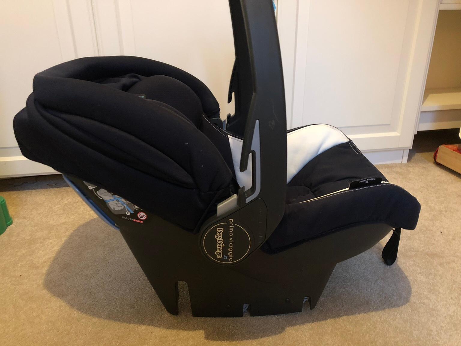 Peg Perego Car seat and Isofix base in TW1 London für 20,00 £ zum