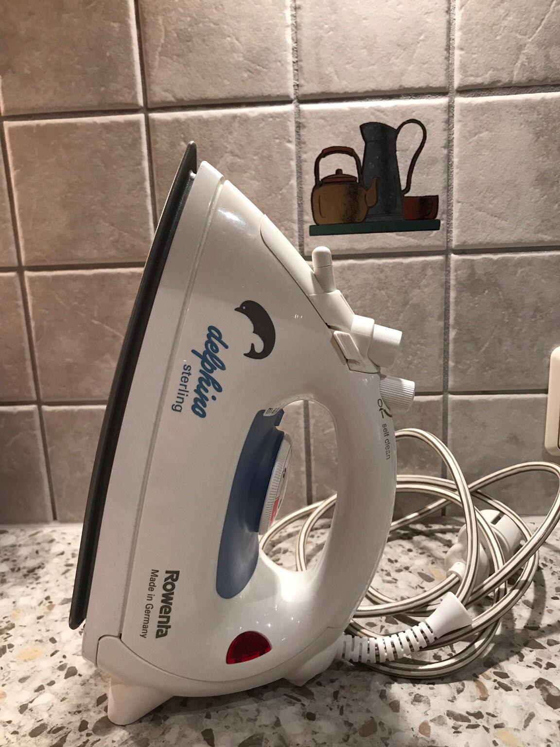 Bügeleisen Rowenta delphino sterling in 77709 Oberwolfach für 12,00