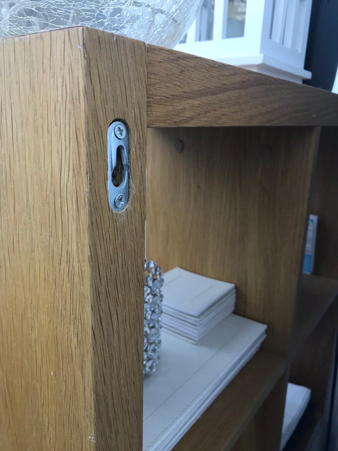 Heavy Oak Laminate Shelving in Brentwood für 20,00 £ zum Verkauf