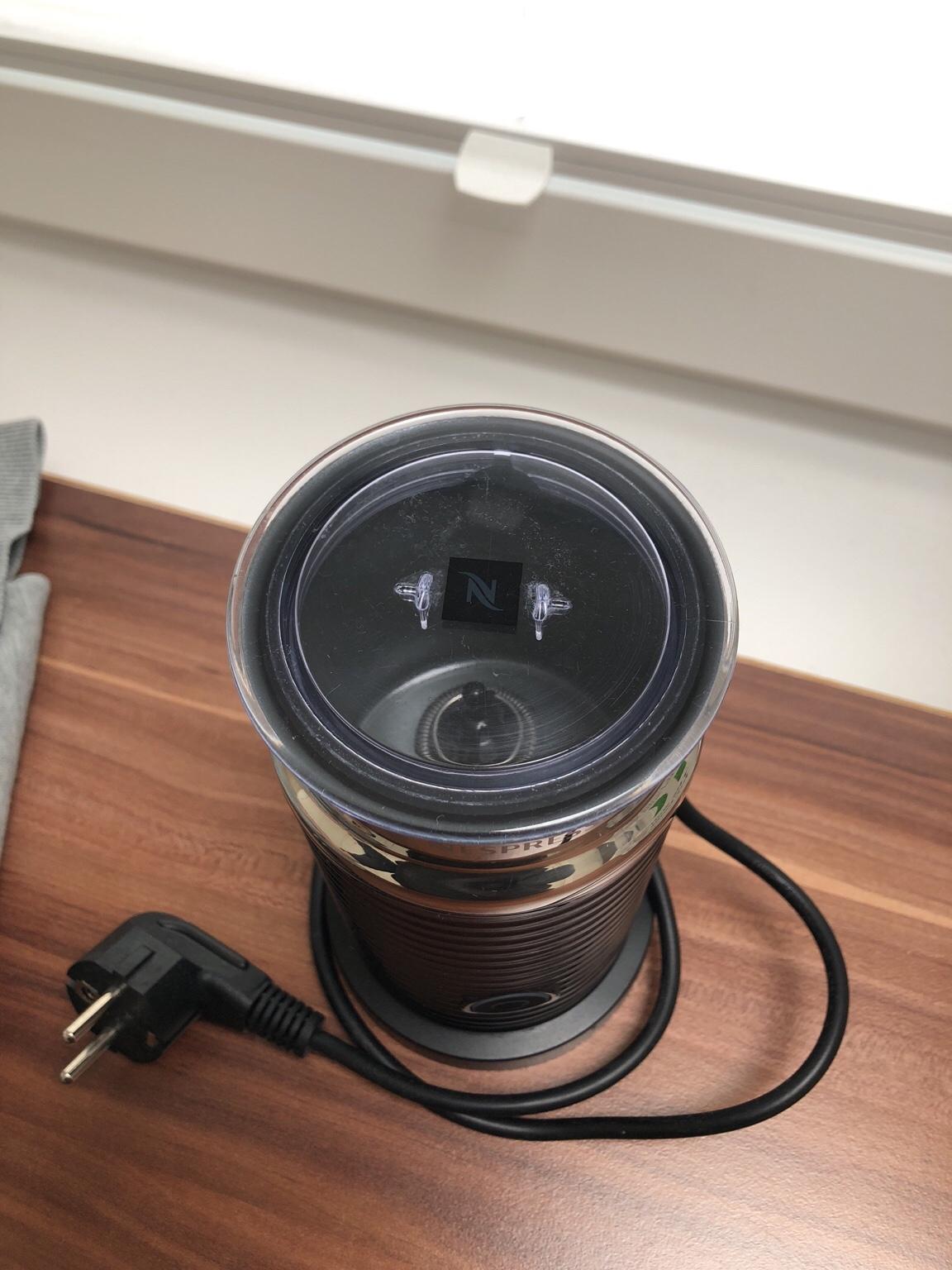 Nespresso Milchschäumer in 5111 Bürmoos für 30,00 € zum Verkauf | Shpock DE