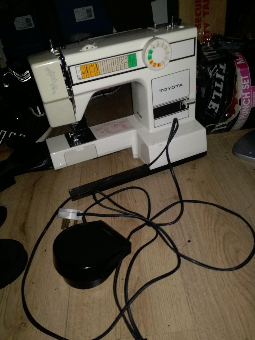 Toyota 2440 ec1 series sewing machine in PR1 Preston für 30,00 £ zum