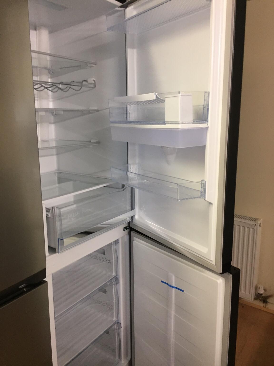 Black steel fridge freezer in BD13 Bradford für £ 299,00 zum Verkauf