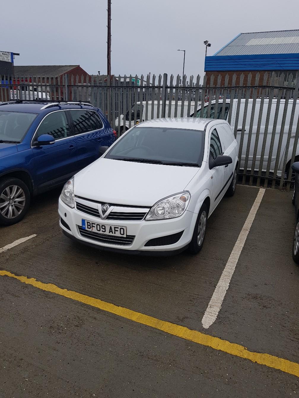 astravan 1.7cdti 6 speed in Sunderland for £1,100.00 for sale Shpock