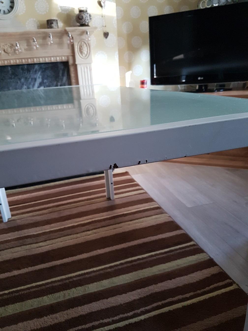 Ikea tempered frosted glass dining table in Hinckley and Bosworth für