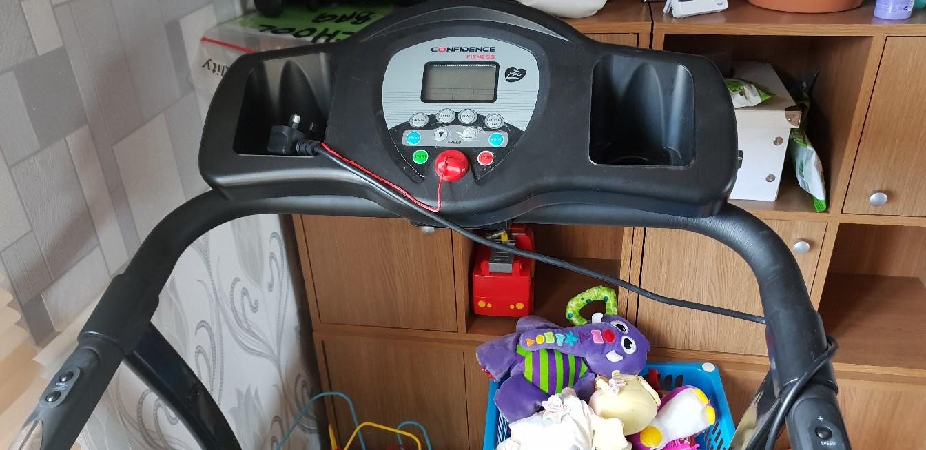 Confidence Fitness electric treadmill in WV14 Wolverhampton for £70.00