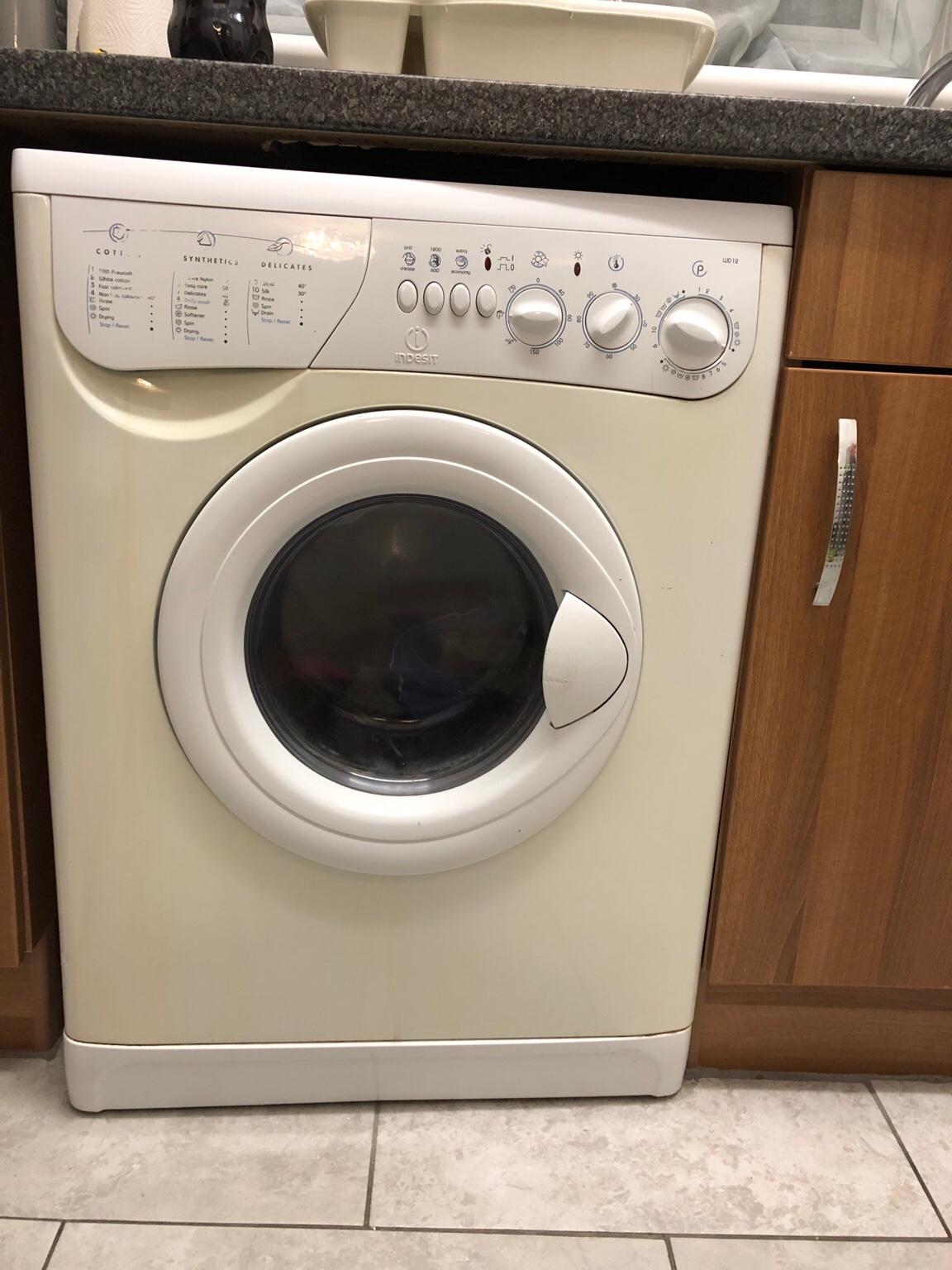 Washing machine indesit wd12 washer dryer in E3 Hamlets for £90.00 for