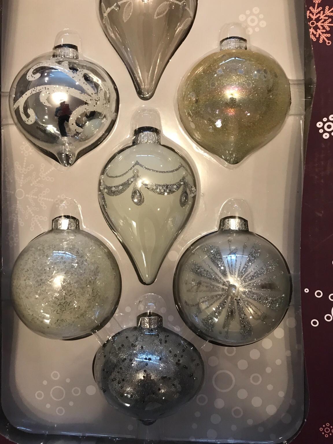 10 Kirkland Large Christmas tree Ornaments in GU12 Guildford für 12,00