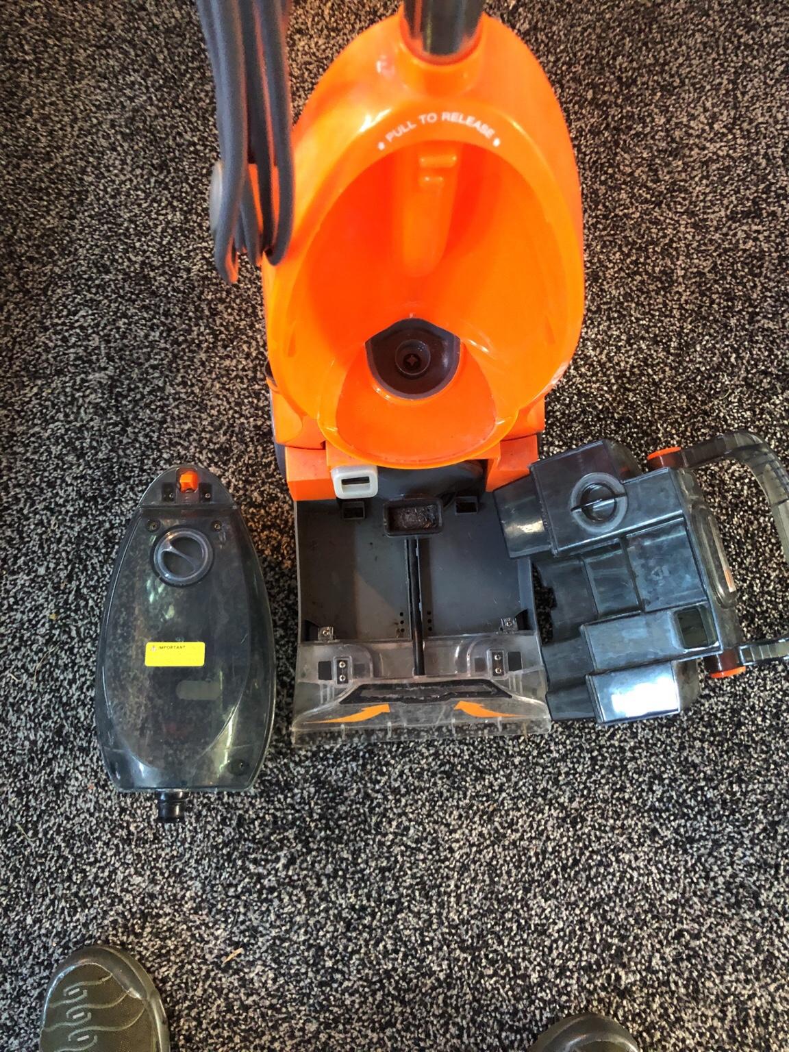 Vax power max carpet cleaner in Barnsley für 40,00 £ zum Verkauf
