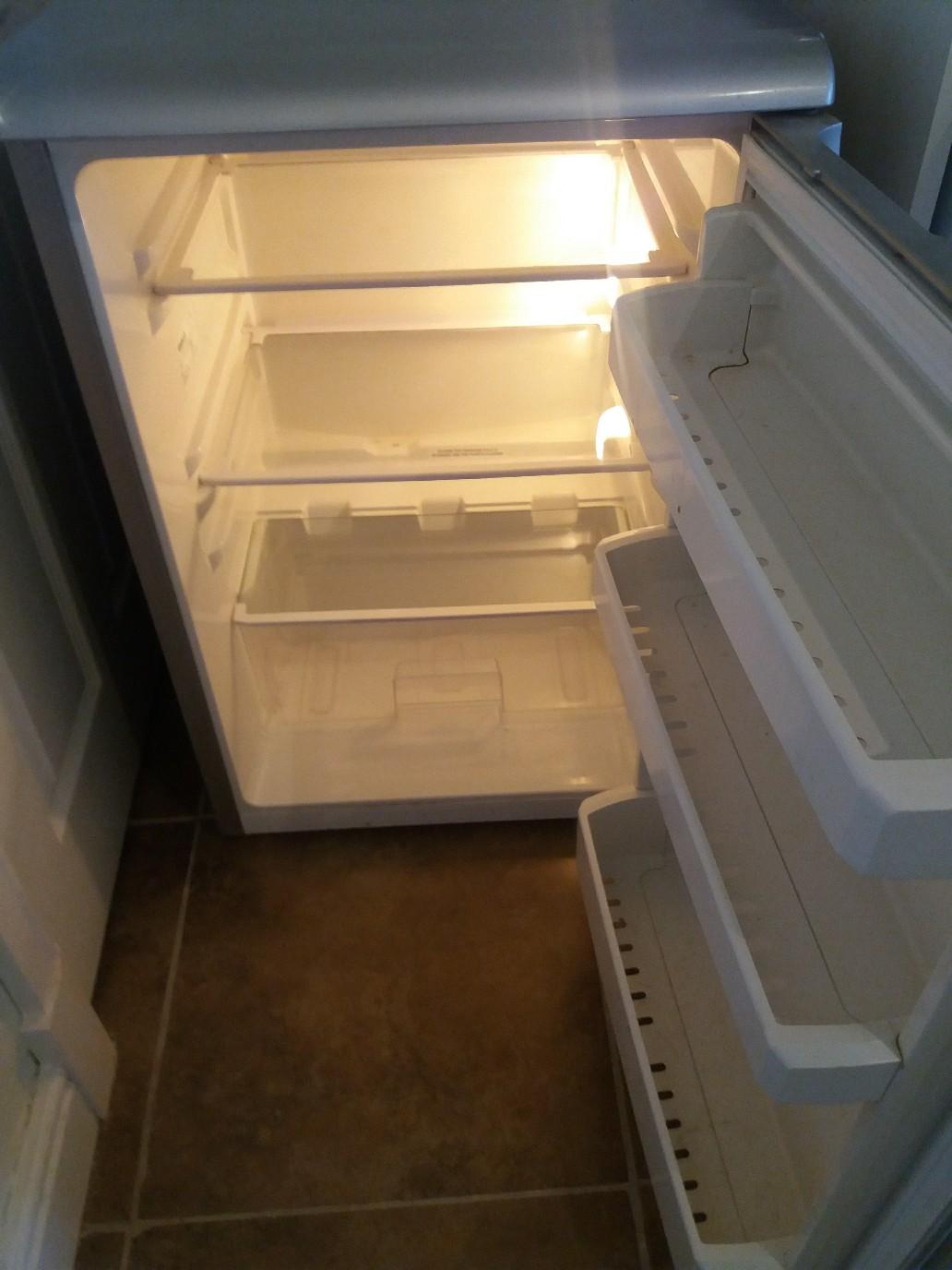 Beko under counter fridge in TS12 Lingdale für £ 25,00 zum Verkauf