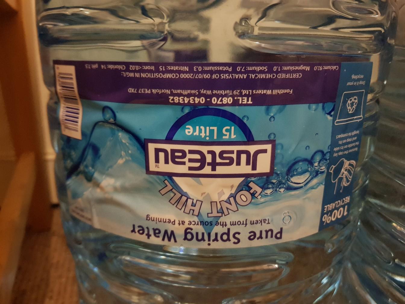 Justeau classic cool and cold water dispenser in RM17 Grays for £60.00