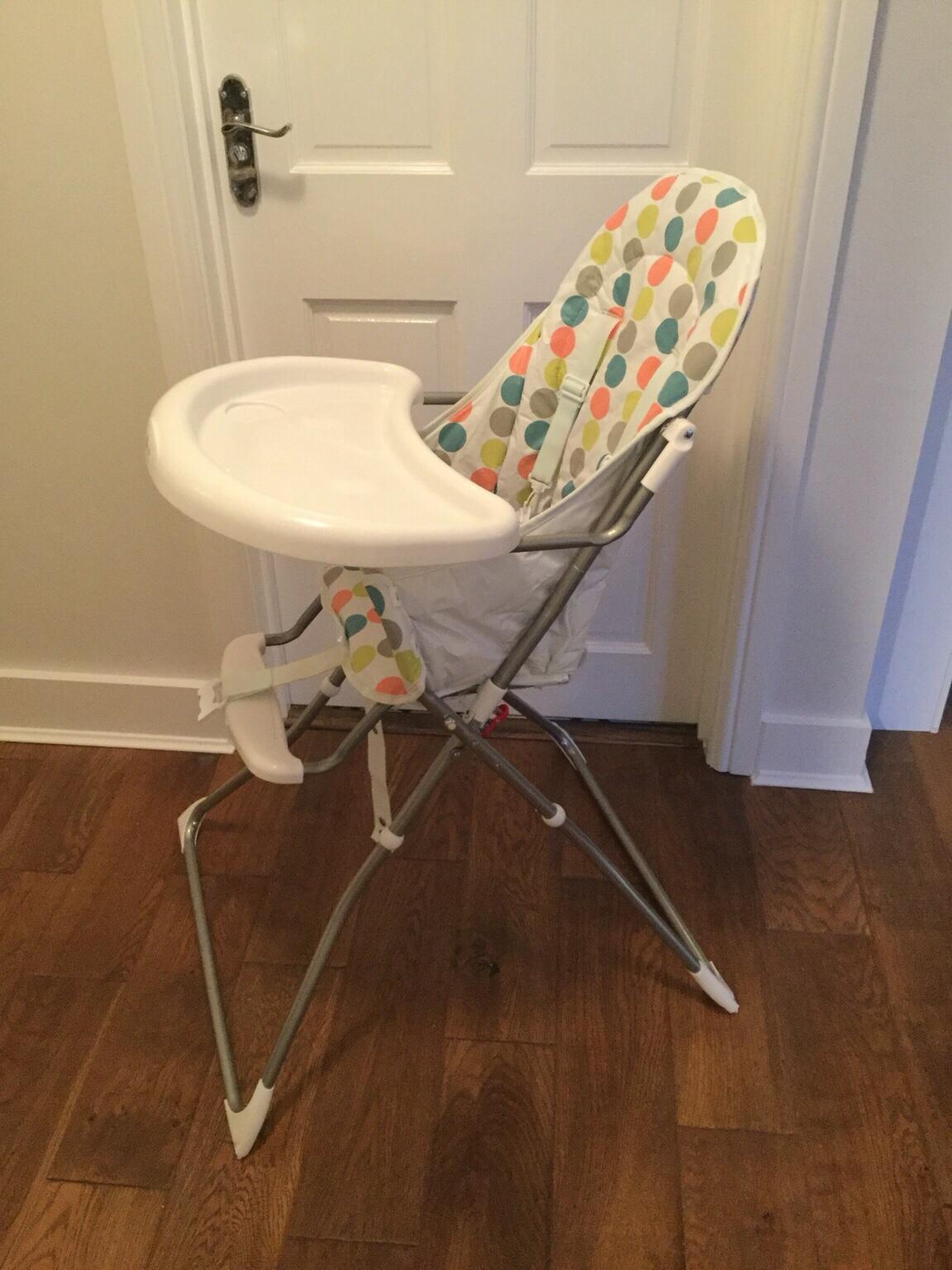 Child’s Folding High Chair in DA3 Gravesham für £ 10,00 zum Verkauf