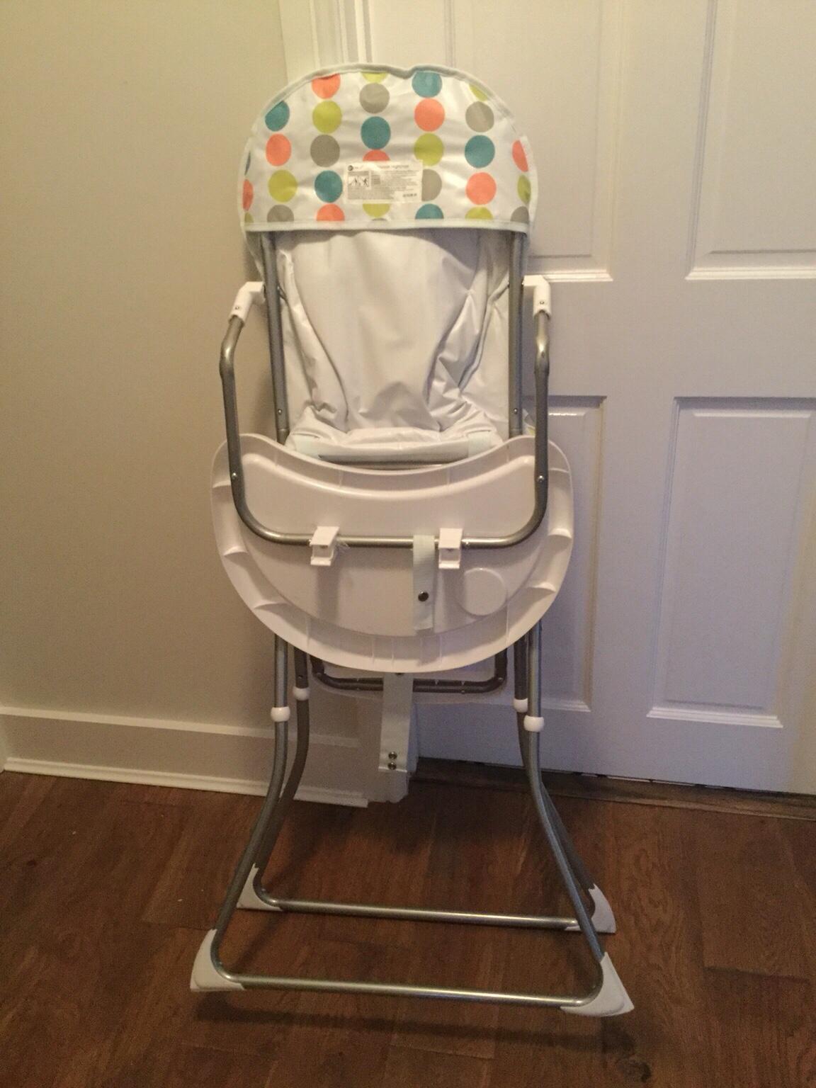 Child’s Folding High Chair in DA3 Gravesham für £ 10,00 zum Verkauf