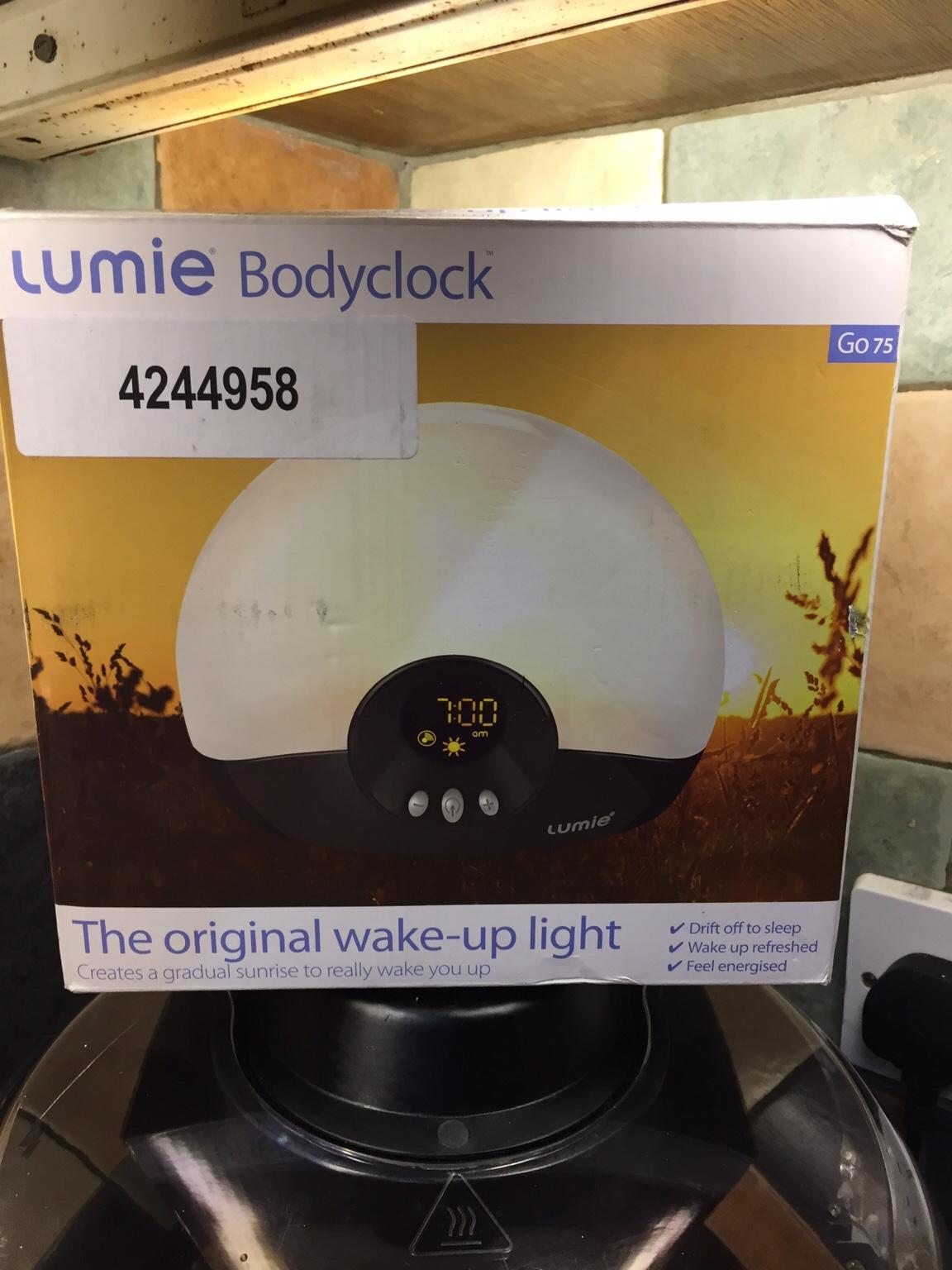 Lumie body clock rrp £74.99 in OL10 Rochdale für 30,00 £ zum Verkauf