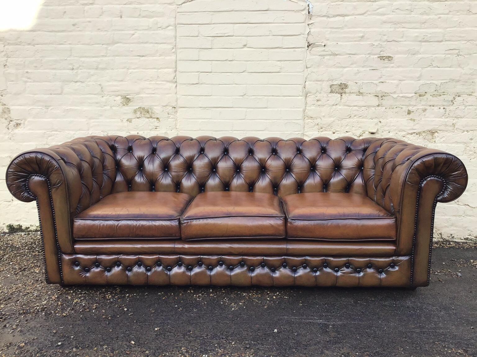 Tan 3 seater Thomas Lloyd chesterfield sofa in PE21 Boston for £750.00