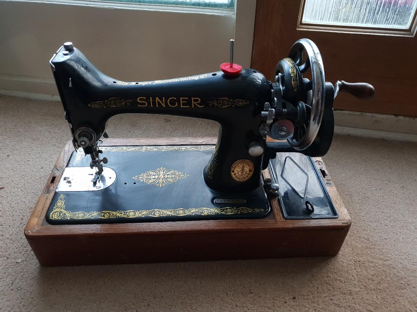 1923 Singer Sewing Machine in Fareham for £50.00 for sale Shpock
