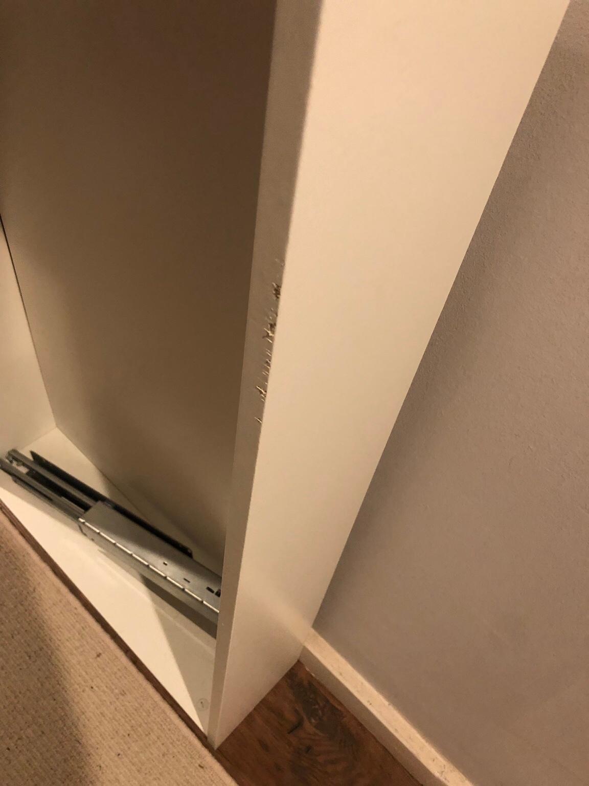 IKEA pax drawer with metal slidey things in SE19 Croydon für gratis zum