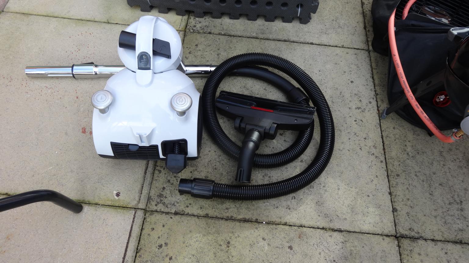 ARGOS SMALL HOOVER in PR6 Chorley for £20.00 for sale Shpock