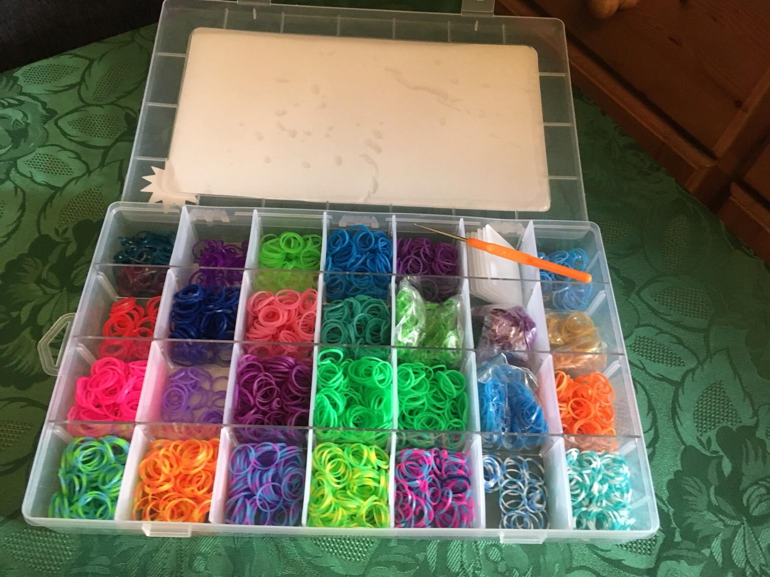 HUGE BUNDLE Loom bands/other bands in WF4 Wakefield for £12.00 for sale