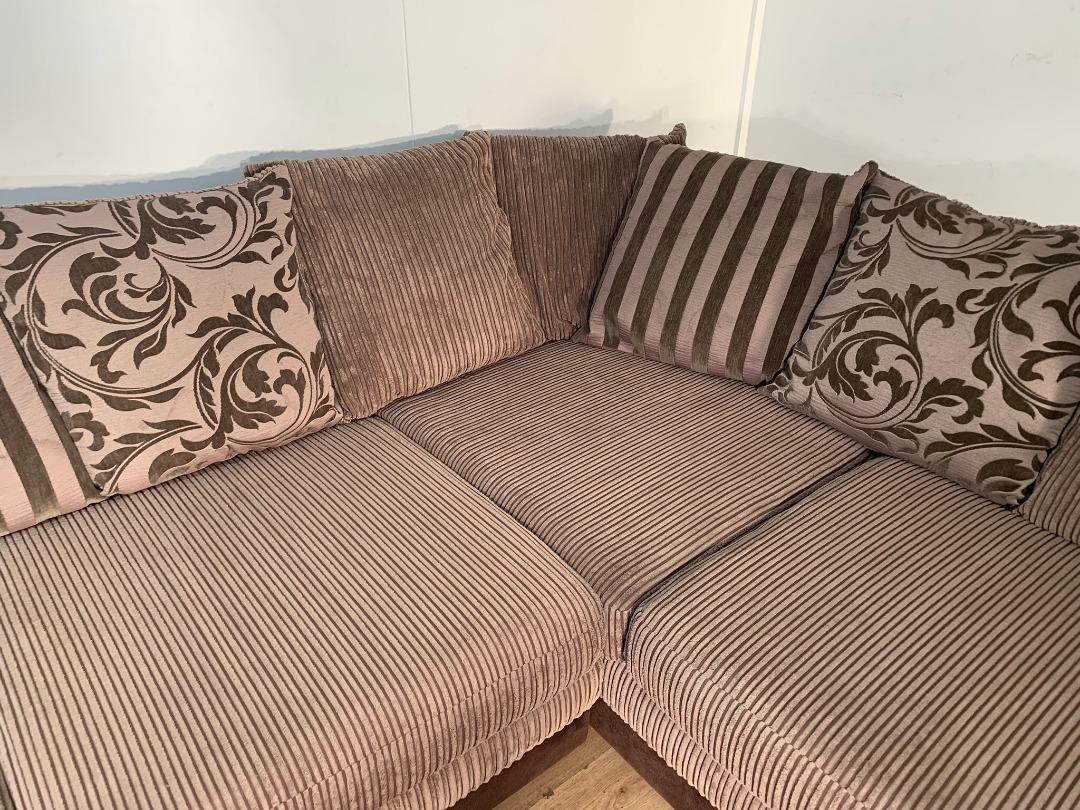 Brown DFS corner sofa / free delivery in SW8 London for £280.00 for