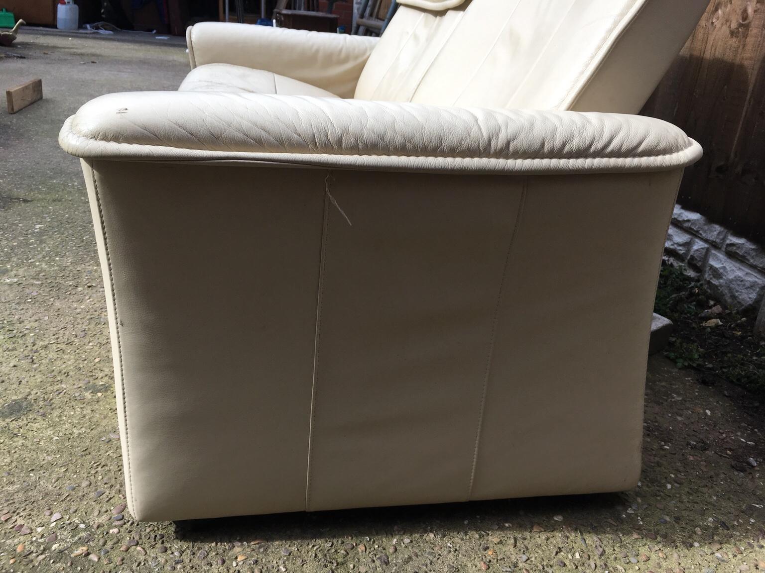 Stressless Ekornes Leather Sofa in Doncaster for £25.00 for sale Shpock