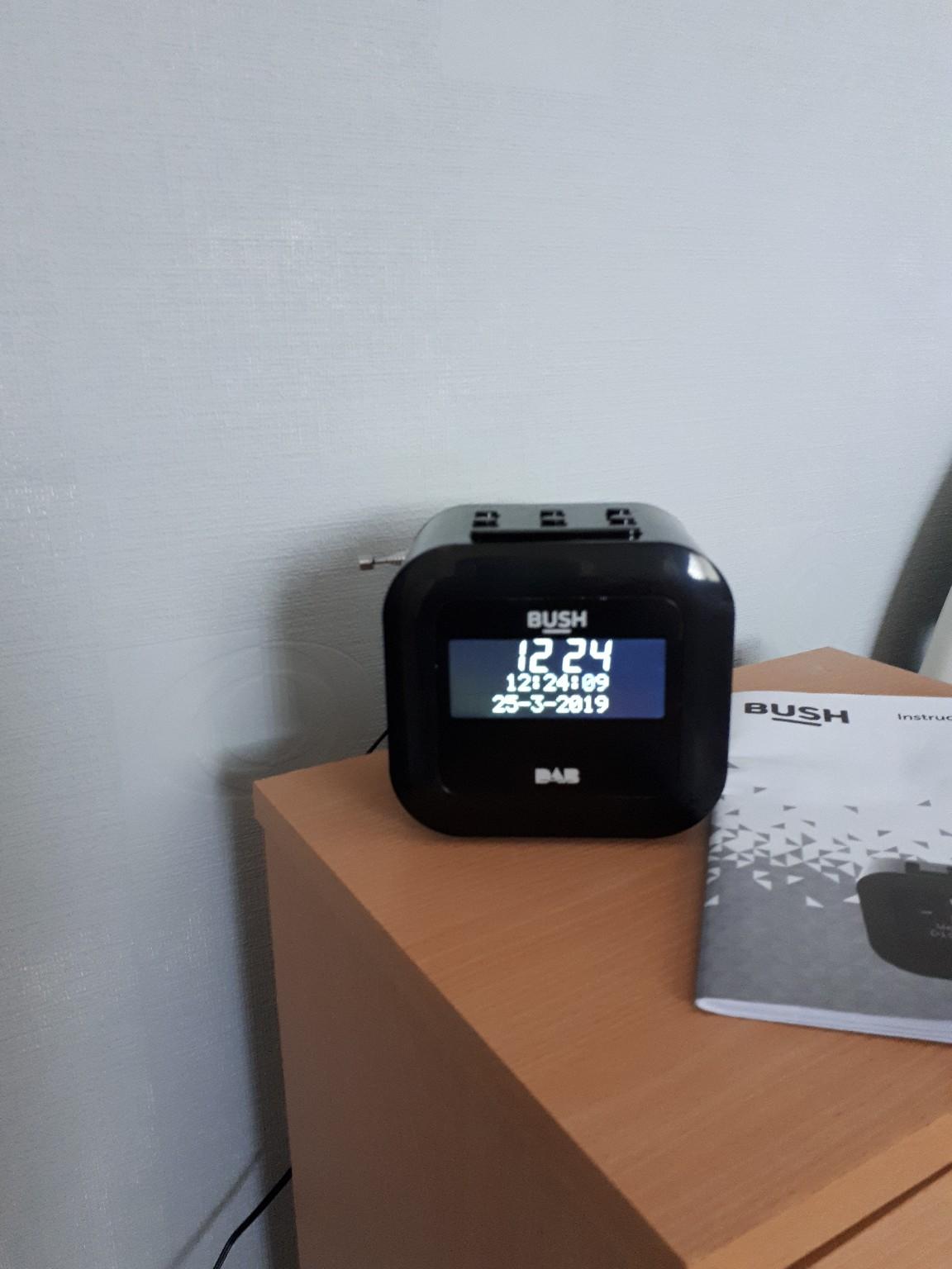 Bush DAB alarm clock radio in WF9 Wakefield für 10,00 £ zum Verkauf