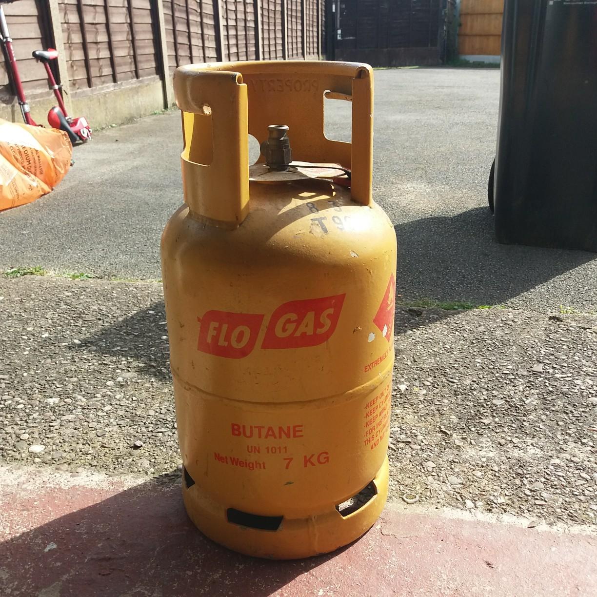 Flo gas butane bottle in B71 Sandwell für 7,00 £ zum Verkauf Shpock DE