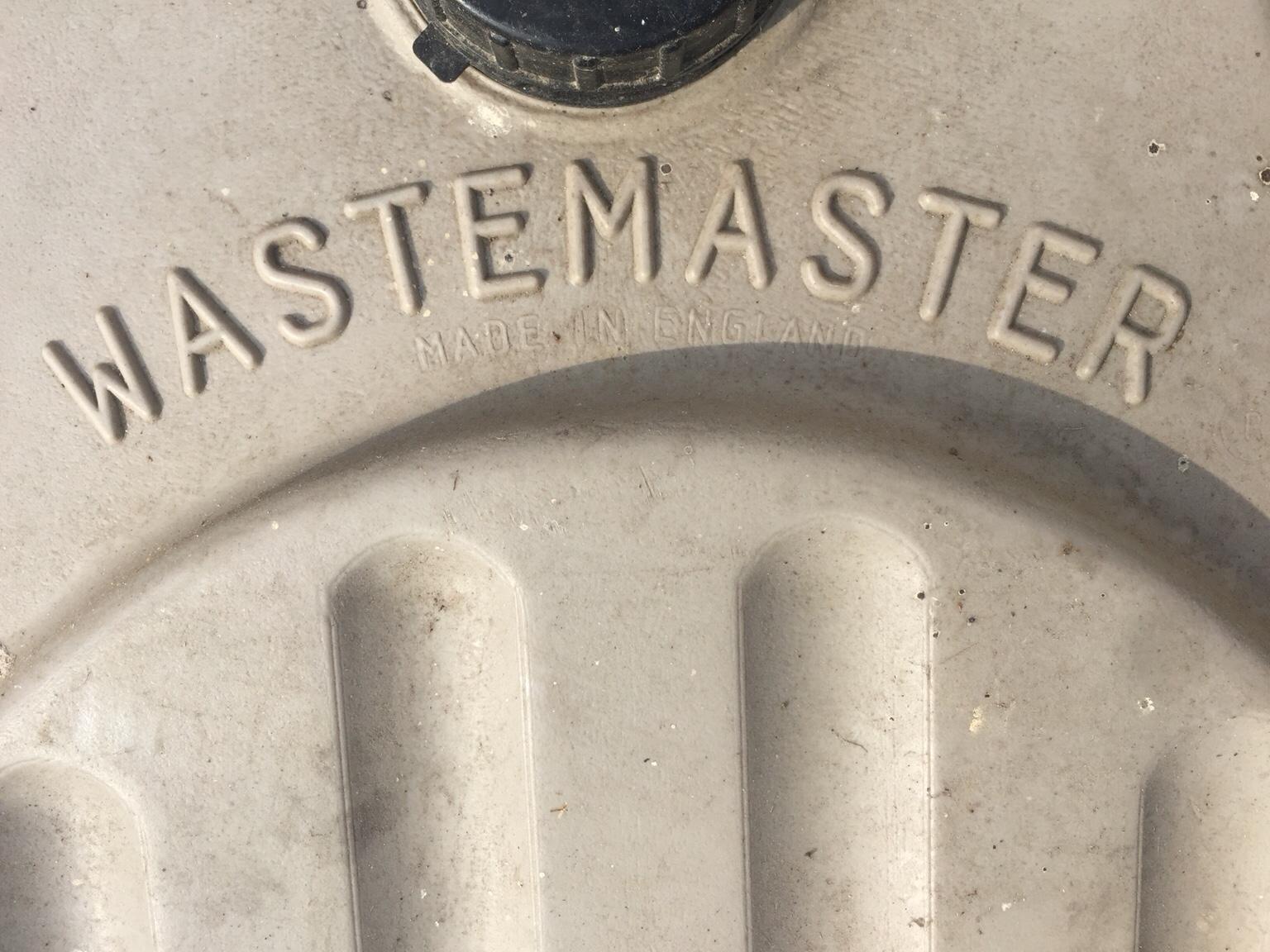 WasteMaster Portable Waste Container Camping in CT10 für £ 20,00